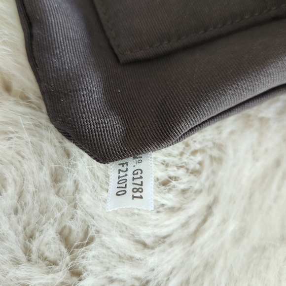 COACH Zipper Wristlet Wallet Pouch +2 Free Satin Twillys - Picture 4 of 10